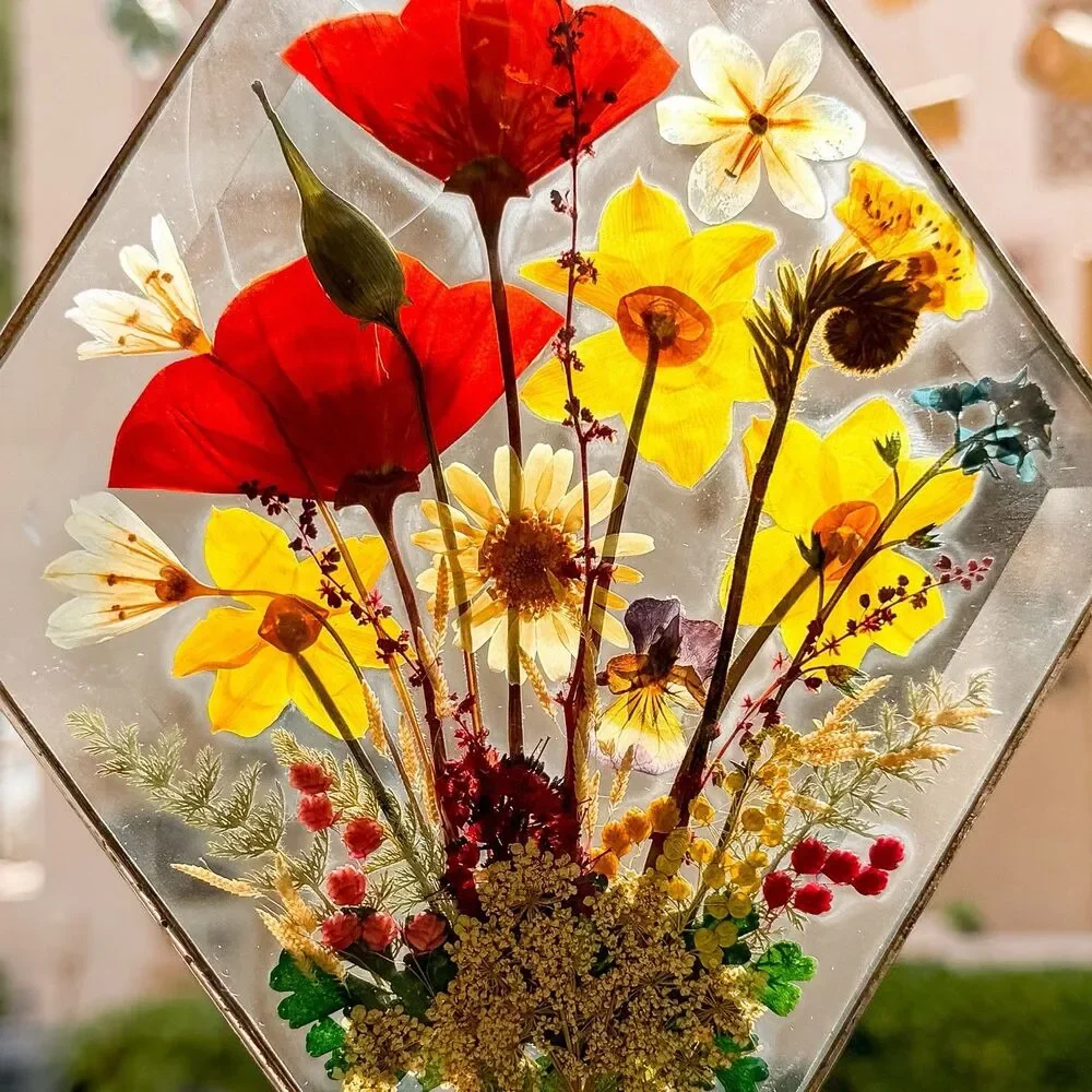 Vintage Pressed Flower Glass Suncatcher Hanging Panel Soldered Metal Frame 6x9
